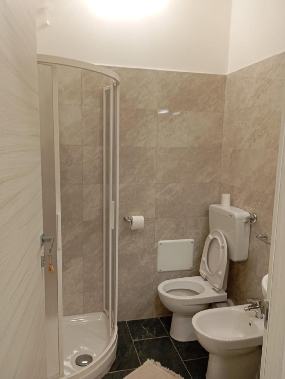 Casagrande - Guest House Livorno Esterno foto